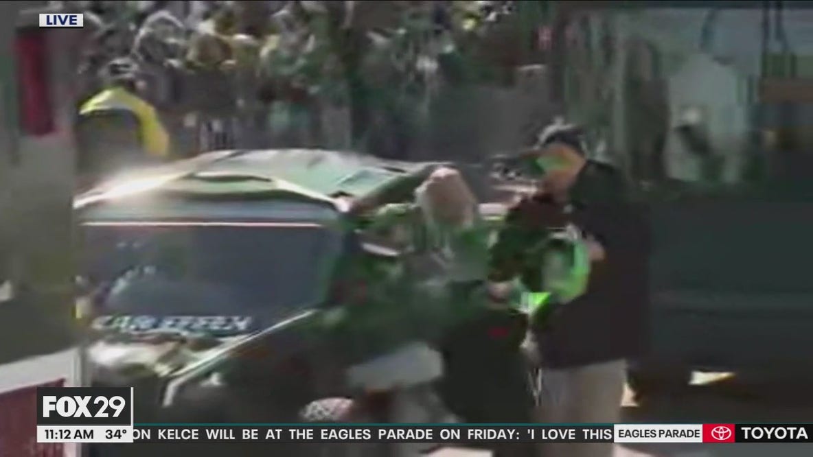 Gillie Da Kid spotted at Eagles Super Bowl Parade | Live on FOX 29 Philadelphia